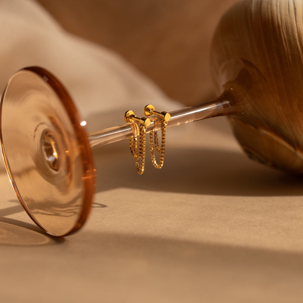 Flat Back Chain Earrings in 18K Gold