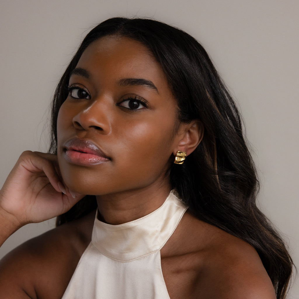 Bold Square Wave Studs in 18K Gold