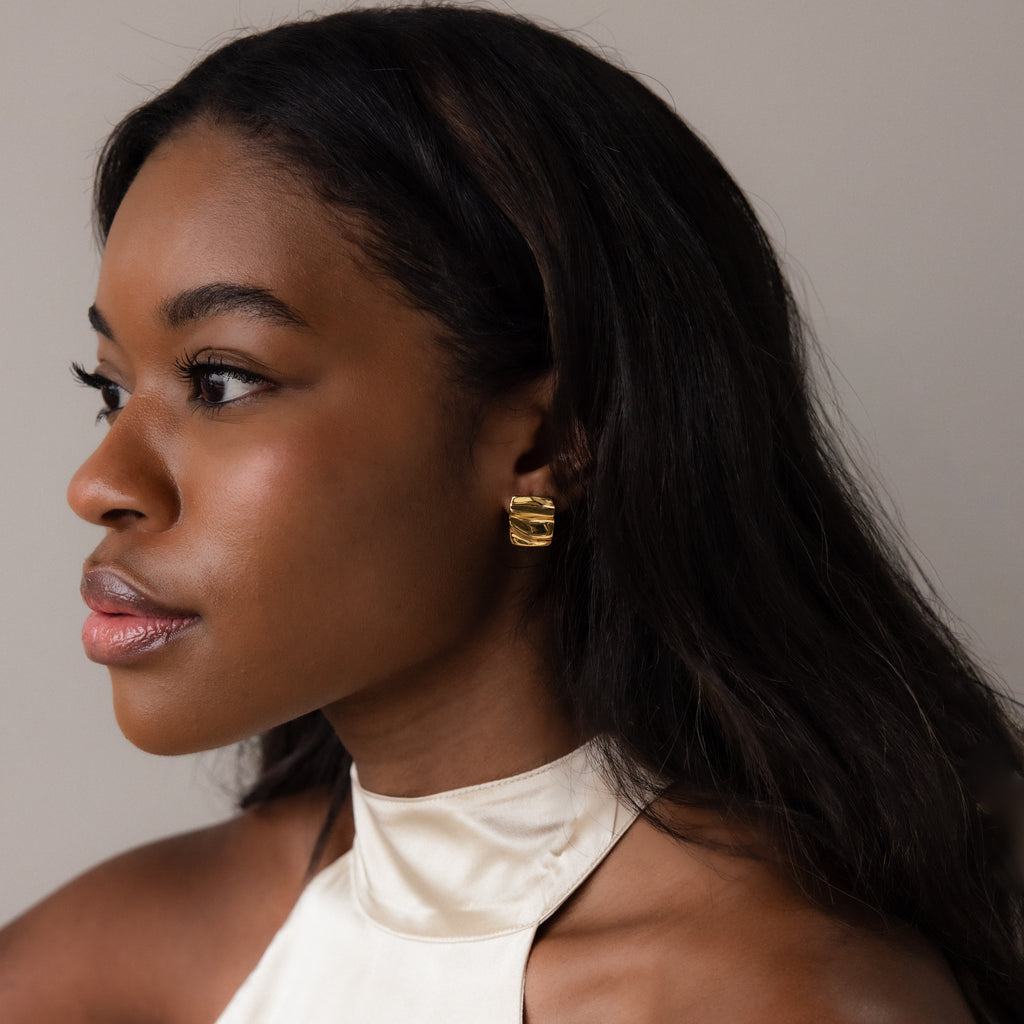 Bold Square Wave Studs in 18K Gold