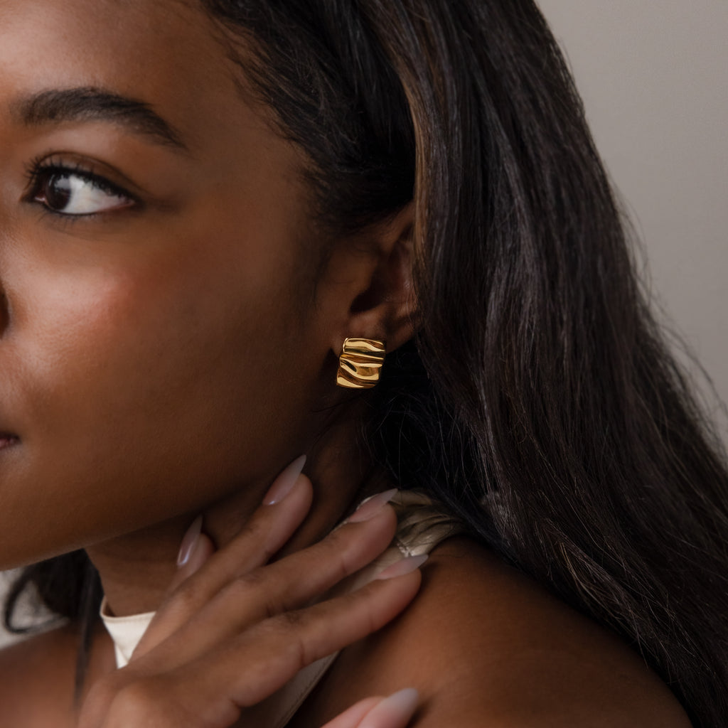 Bold Square Wave Studs in 18K Gold
