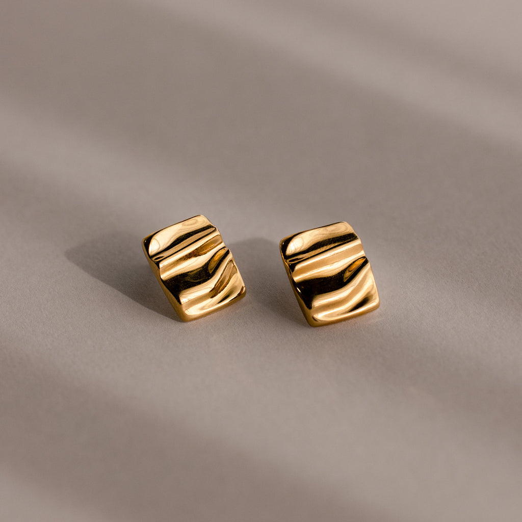 Bold Square Wave Studs in 18K Gold
