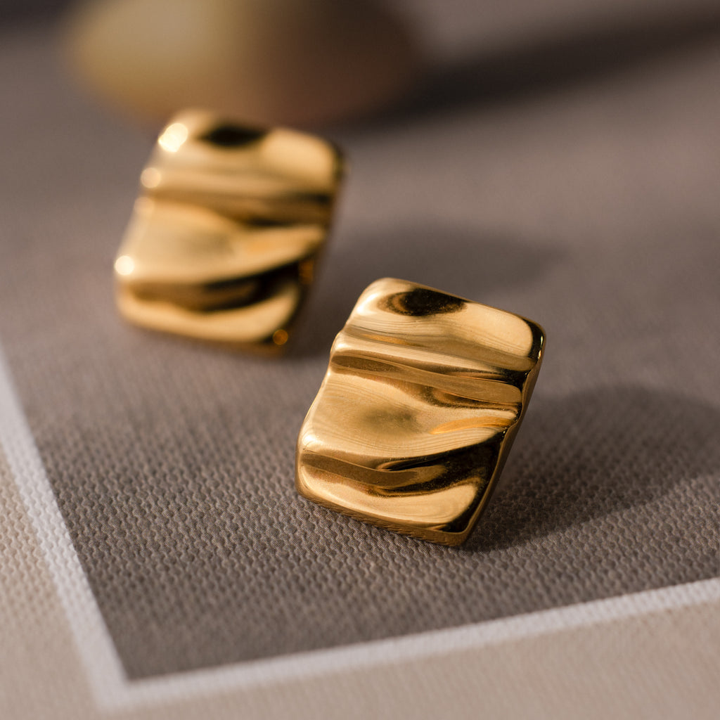 Bold Square Wave Studs in 18K Gold
