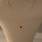 Collier avec pierre de naissance émeri 