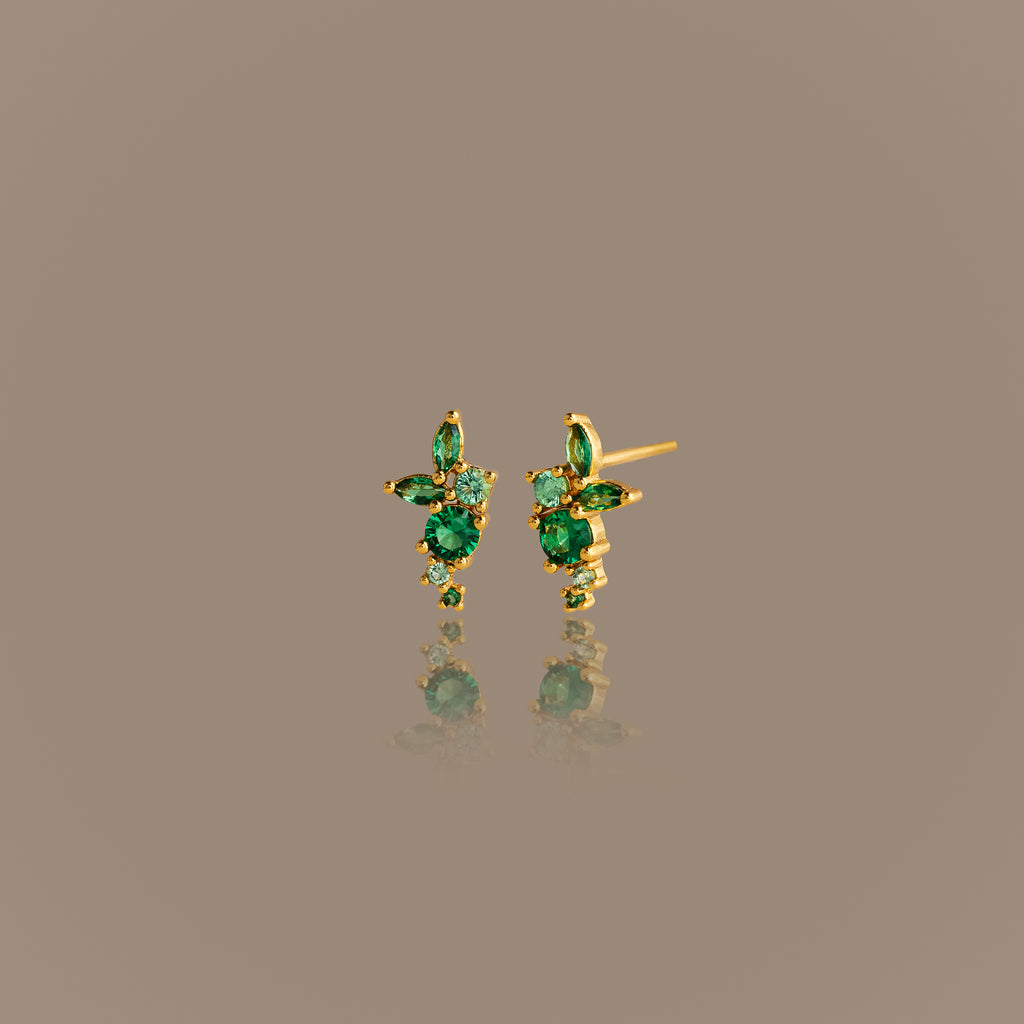 Clous d'oreilles à dos plat en alexandrite