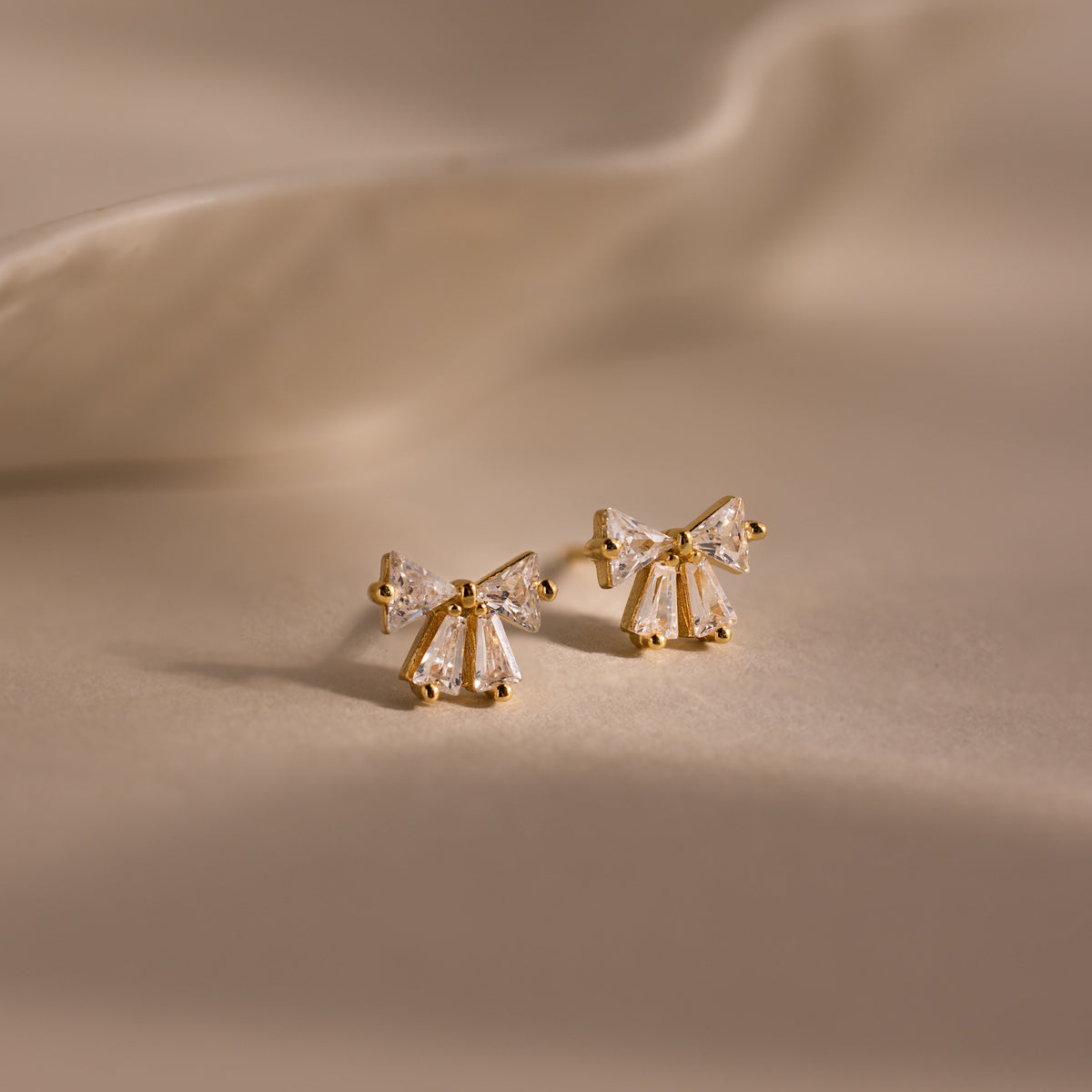 Coquette Bow Earring Set in 18K Gold