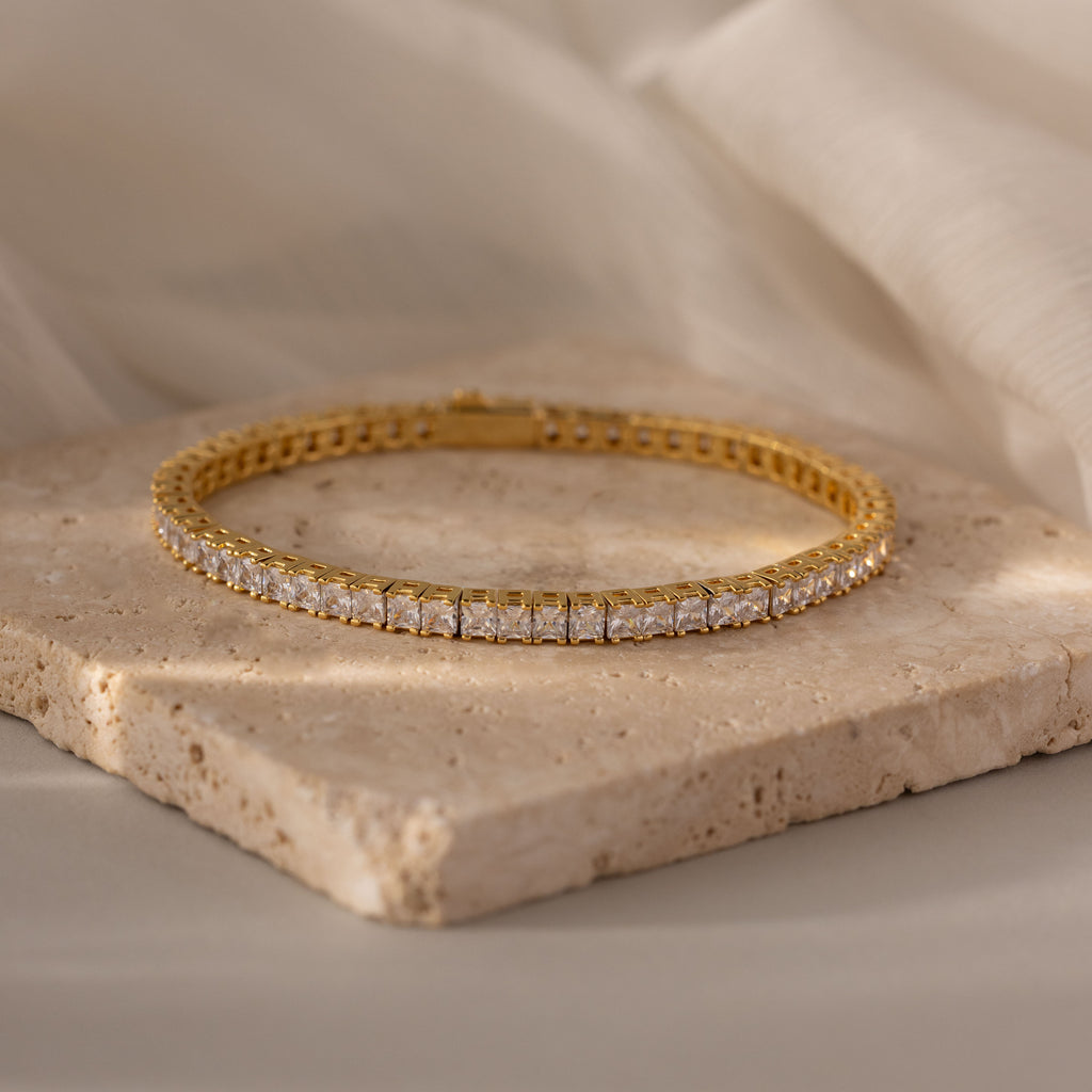 Princess Diamond Tennis Bracelet in 18K Gold