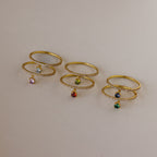Bague goutte avec pierre de naissance pavée