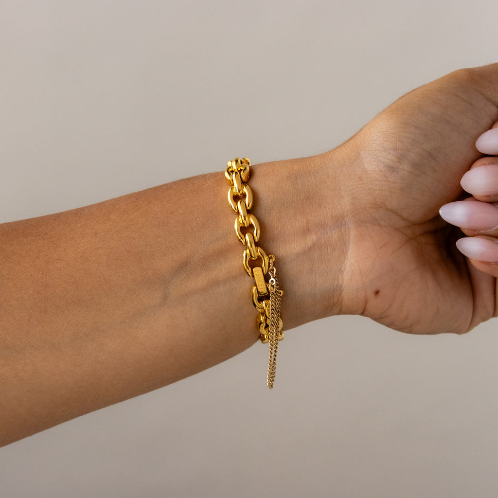 Vintage Lancetti Oval Chainlink Gold Watch