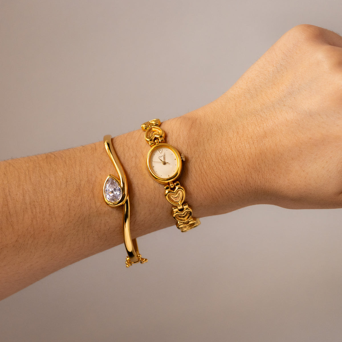 Vintage Orient Oval Heart Chainlink Gold Watch