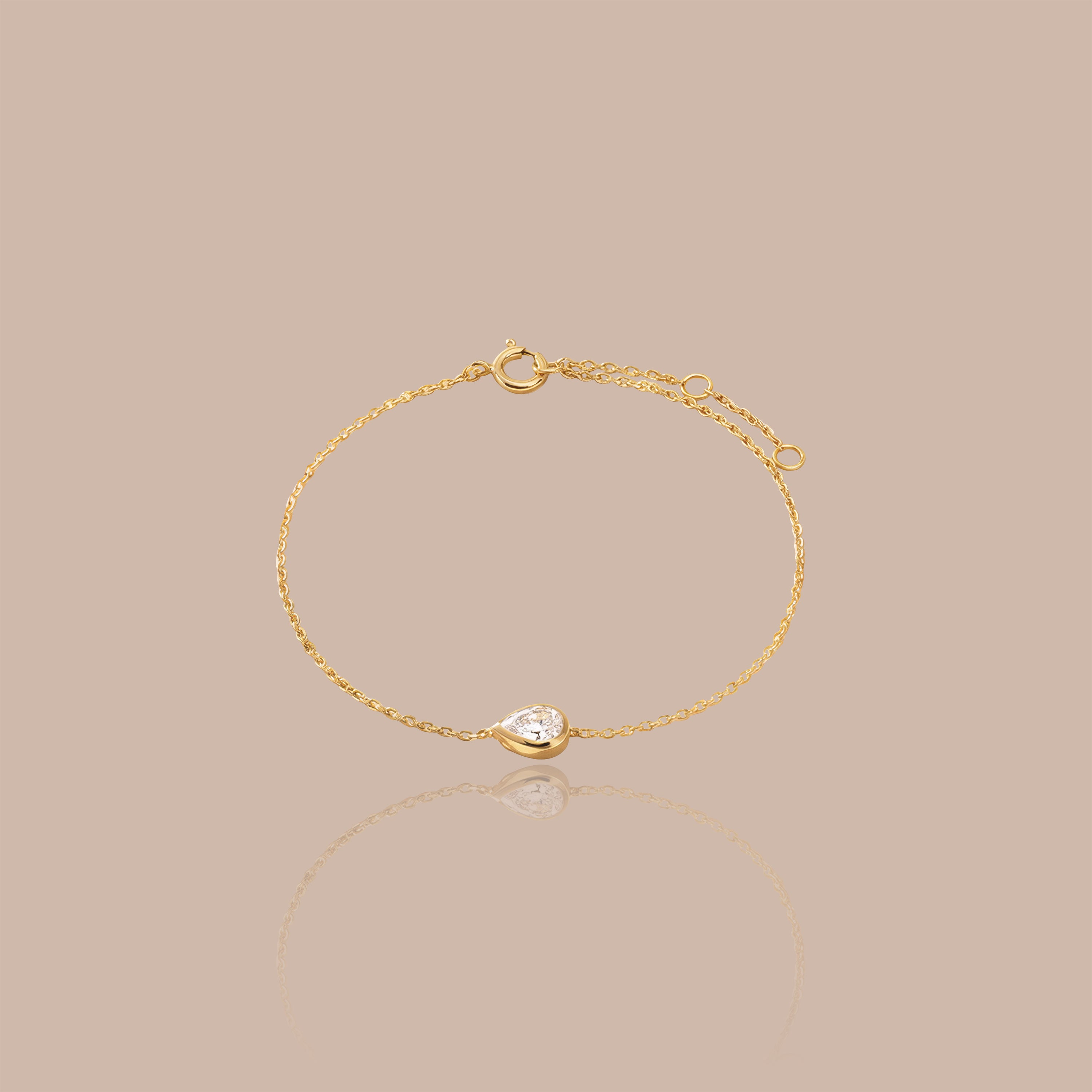Solid Gold Bezel-Set Lab-Grown Pear Diamond Bracelet