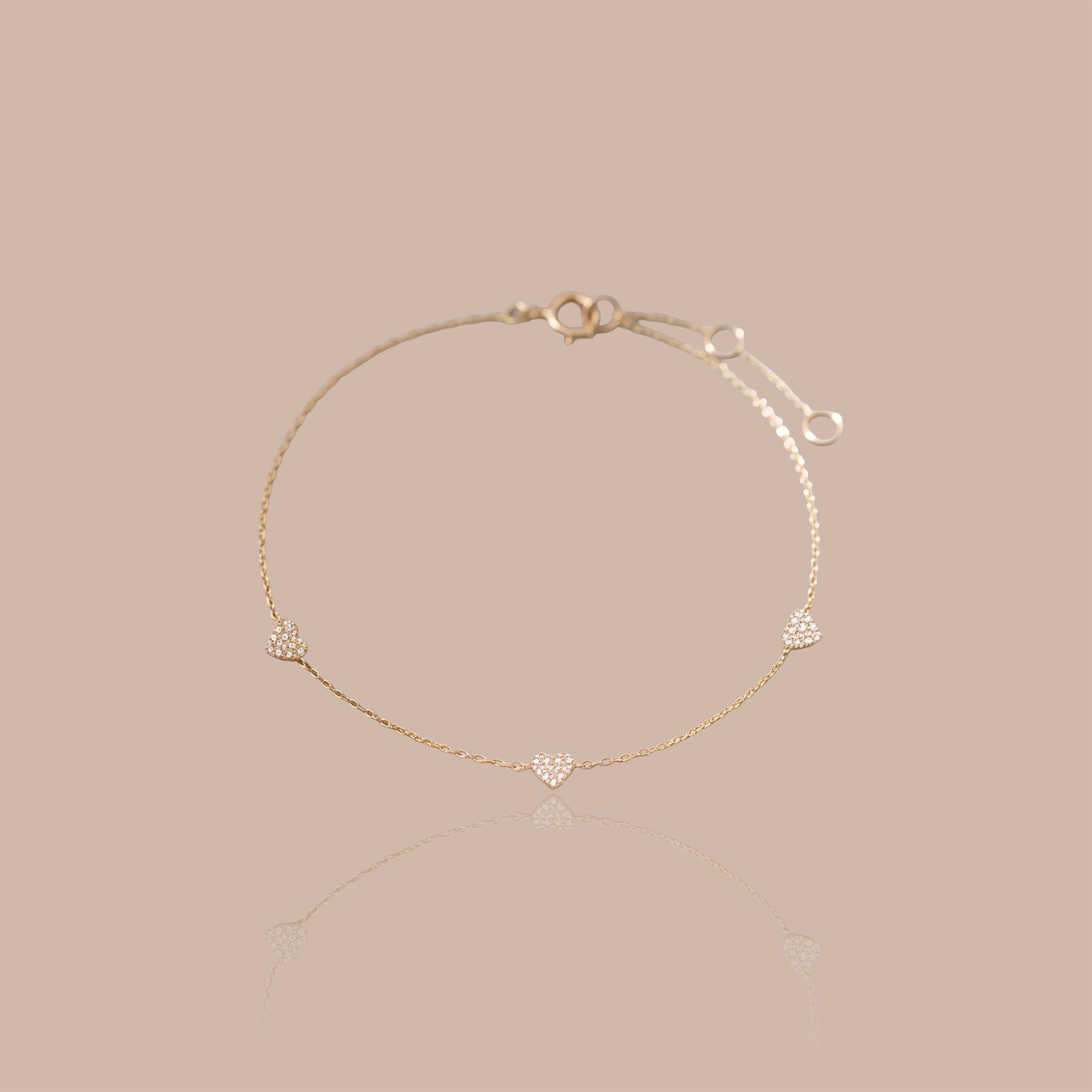 Solid Gold Round Lab-Grown Diamond Heart Station Bracelet