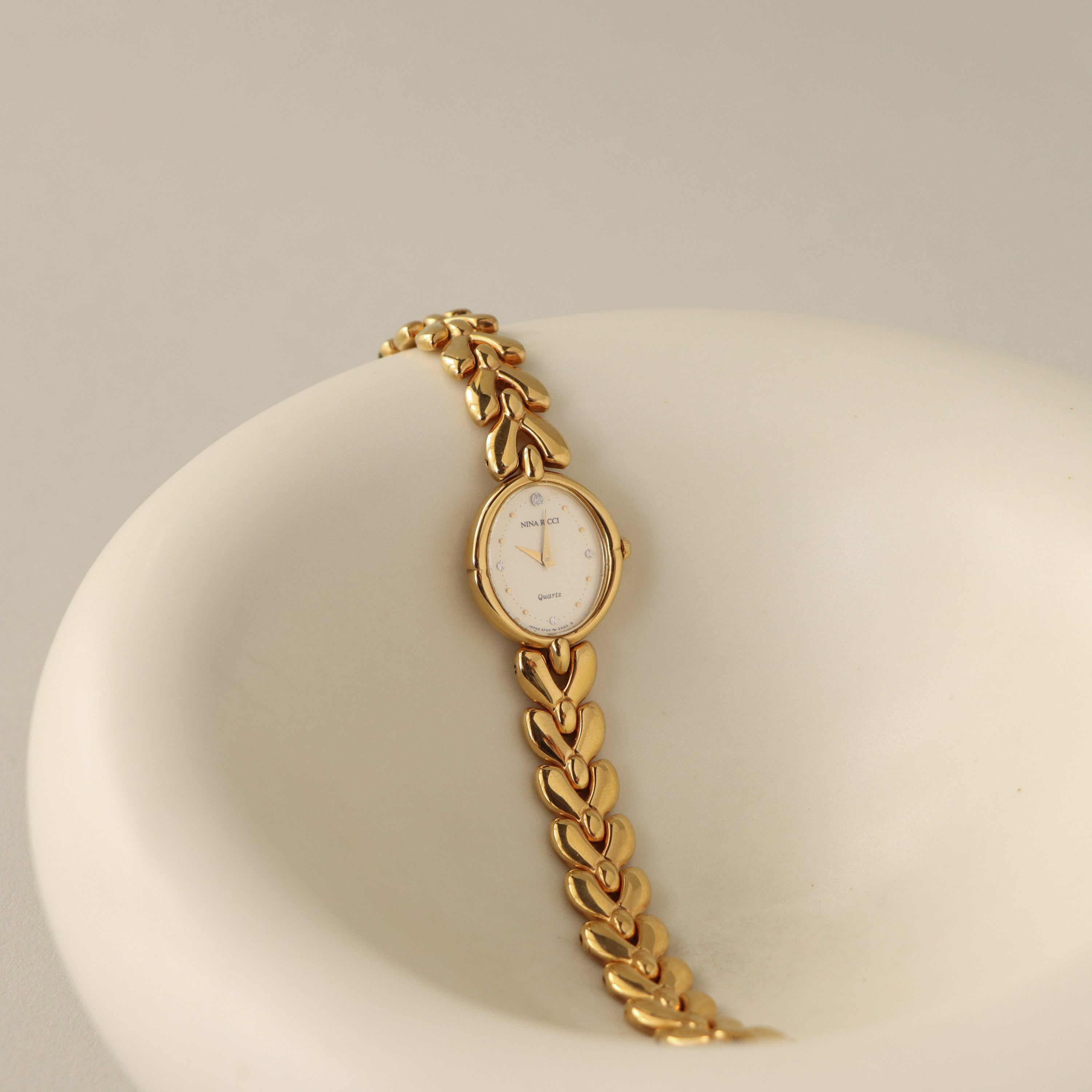 Vintage Nina Ricci Oval Gold Link Watch