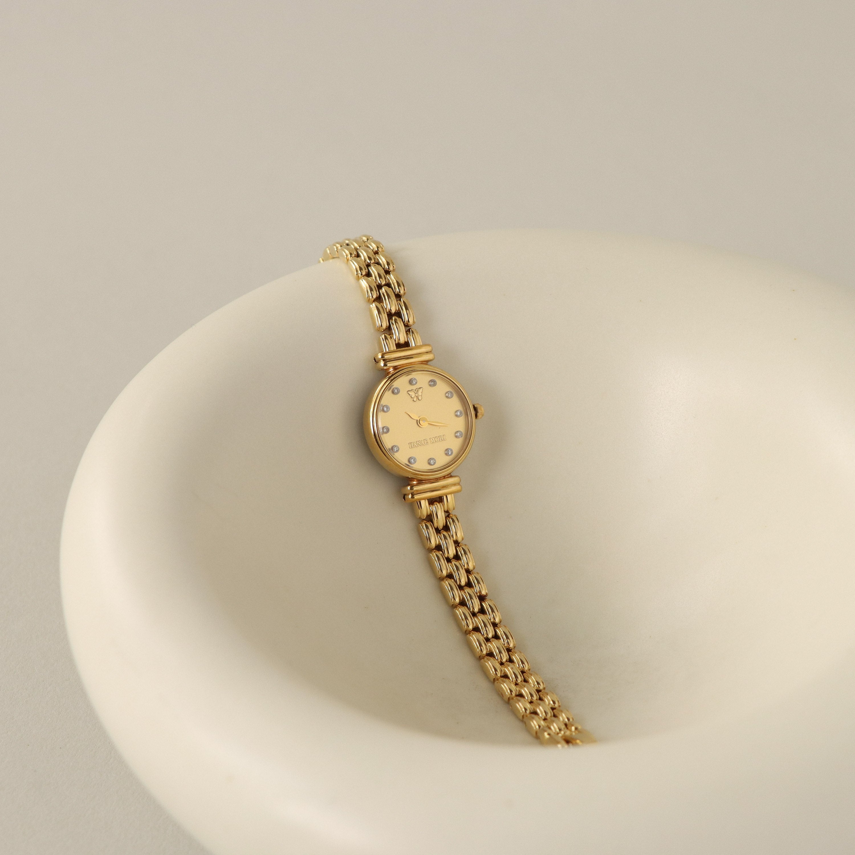 Vintage Hanae Mori Round Gold Watch