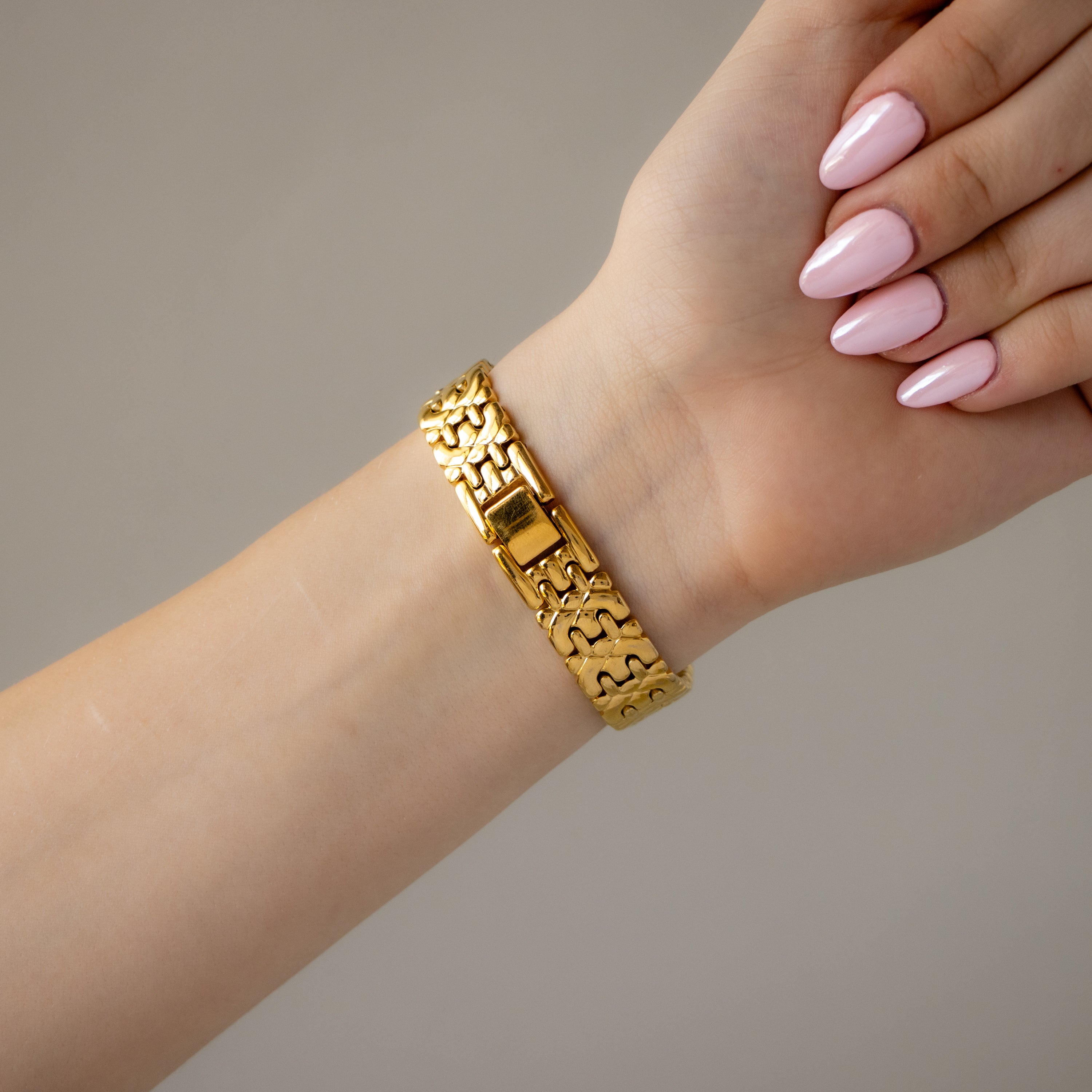 Vintage Gres Round Coquette Gold Watch