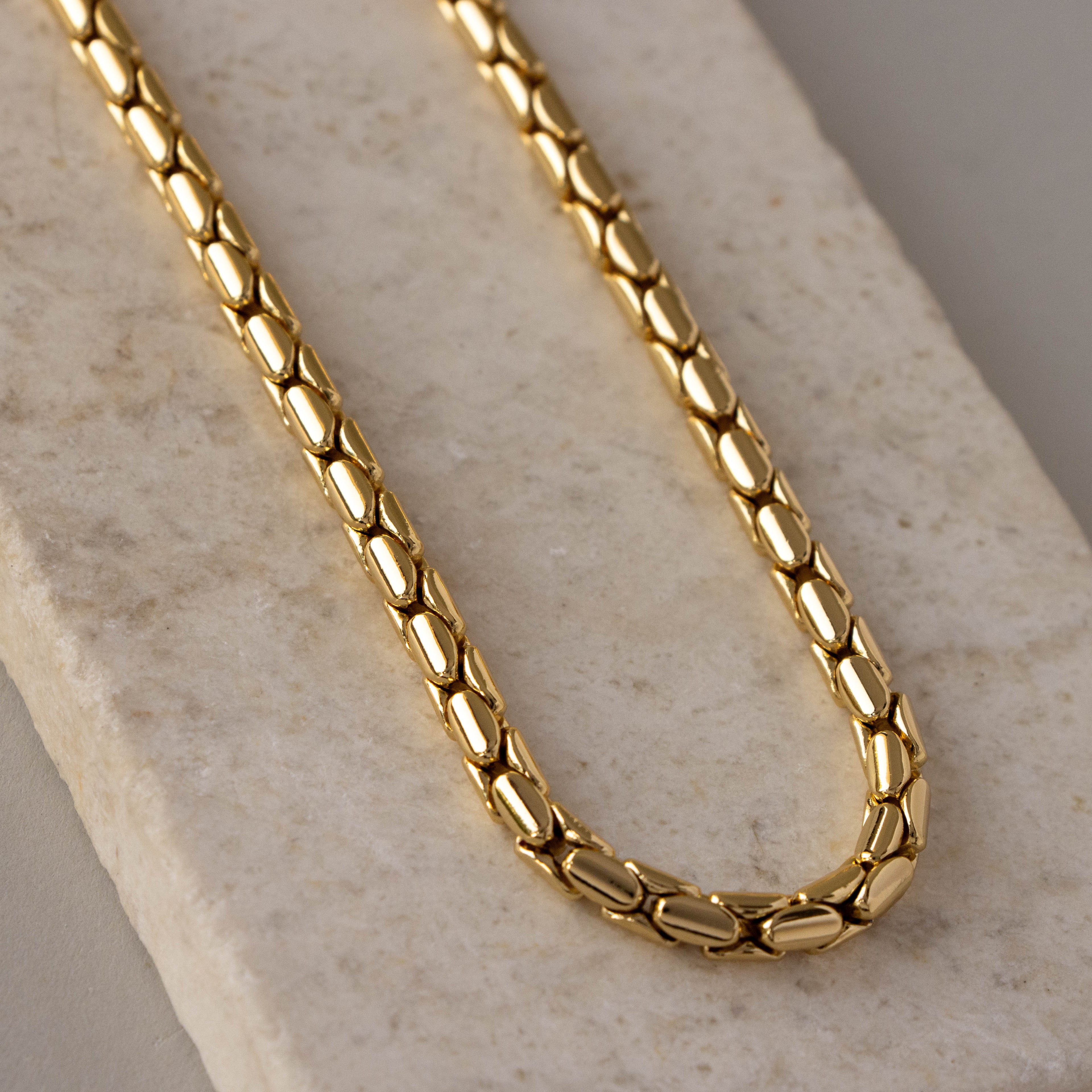 Rounded Locked Link Chain Necklace