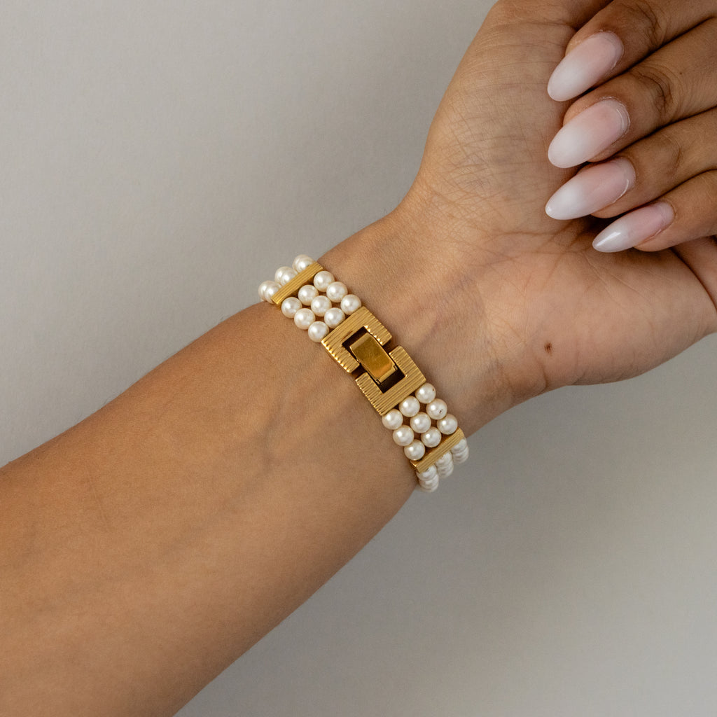 Vintage Mi Saki Swiss Pearl Gold Watch