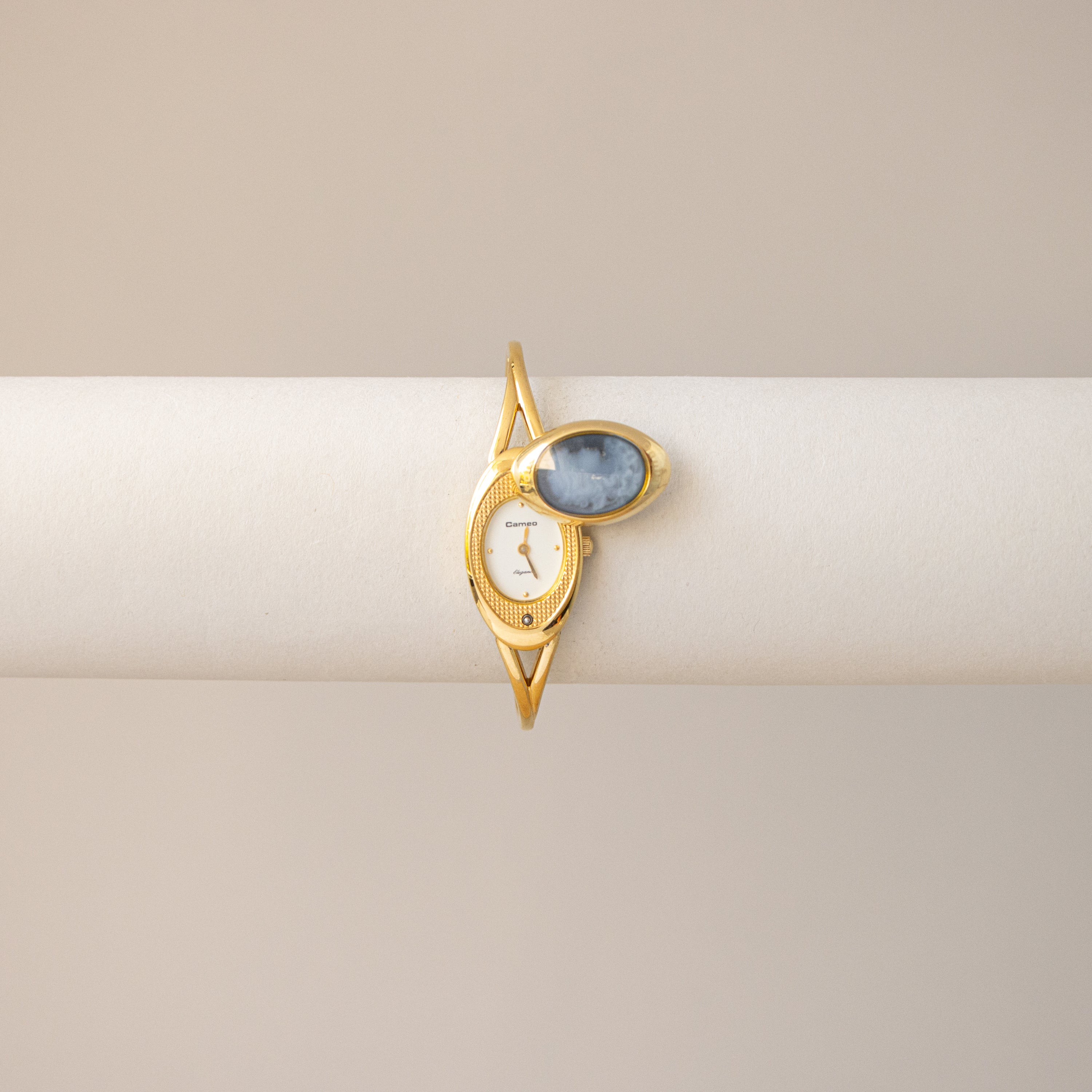 Vintage Stone Cameo Cloud Hidden Dial Gold Watch