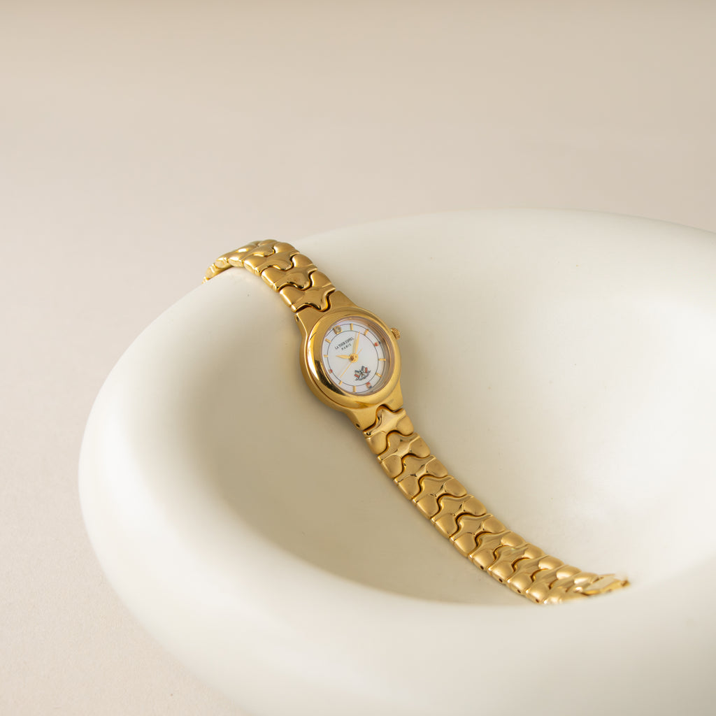 Vintage La Tour Eiffel Round Pearl Gold Watch