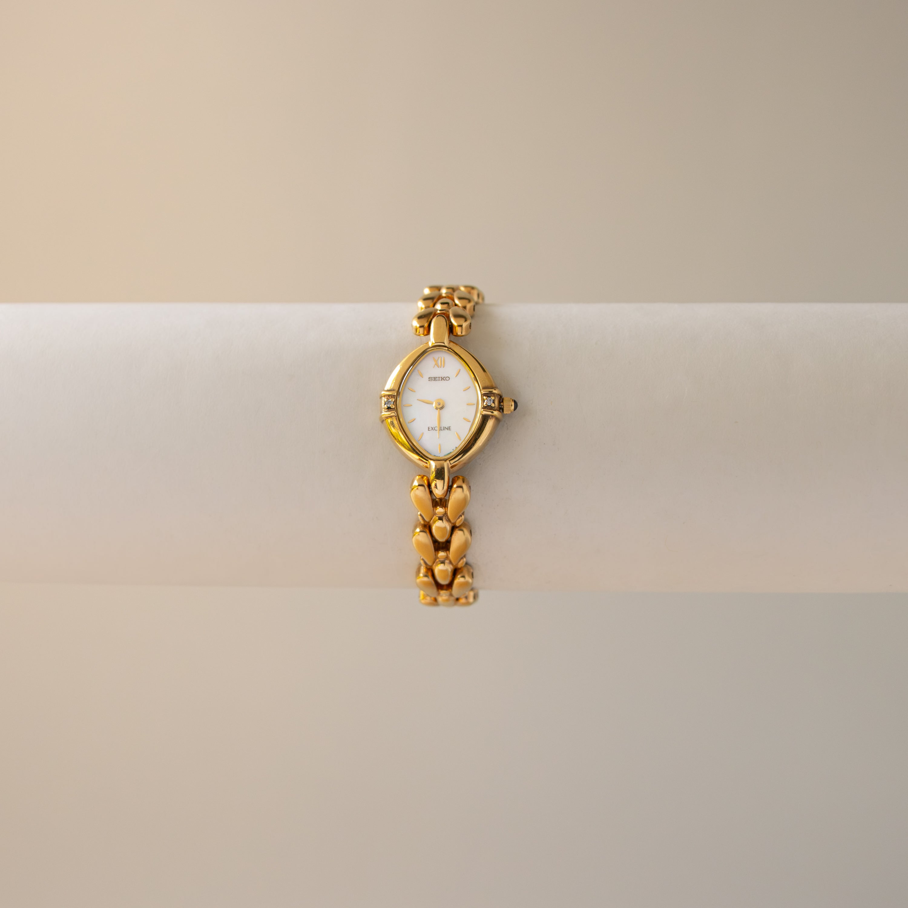 Vintage Seiko Exceline Oval Pearl Gold Watch