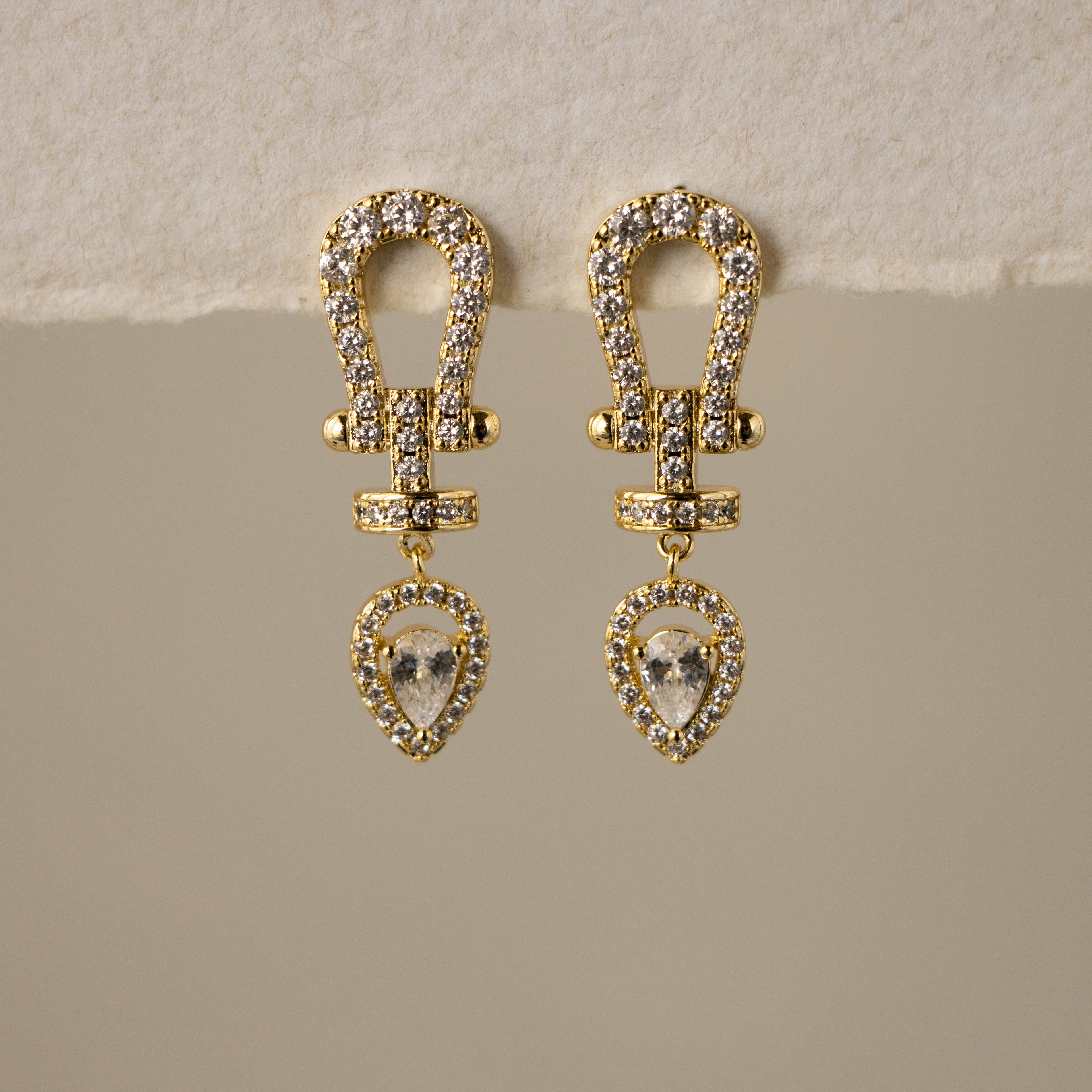 Western Pave Horseshoe Drop Studs
