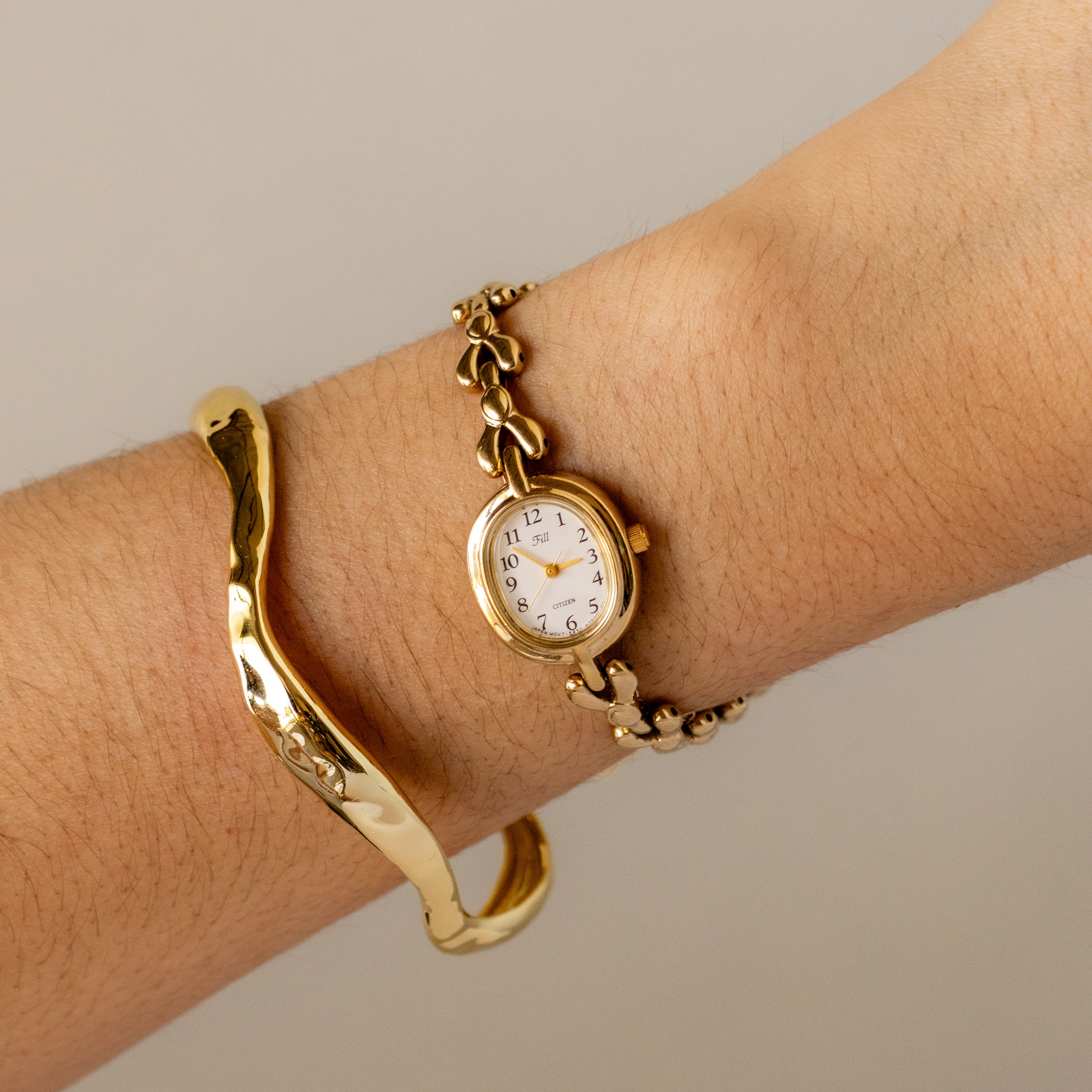 Vintage Citizen Fill Oval Link Gold Watch