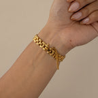 Vintage Citizen Round Ornate Gold Watch