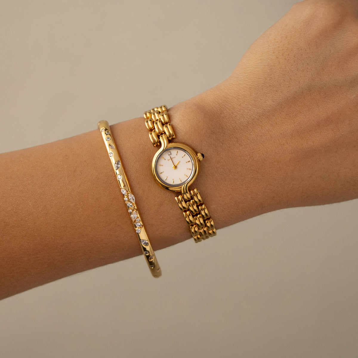 Vintage Citizen Round Ornate Gold Watch