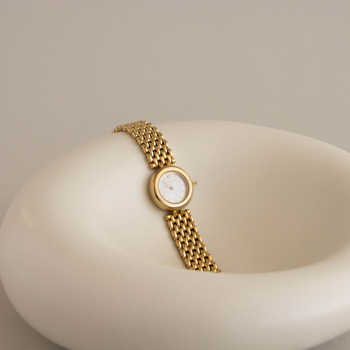 Vintage Charles Jordan Round Sleek Gold Watch