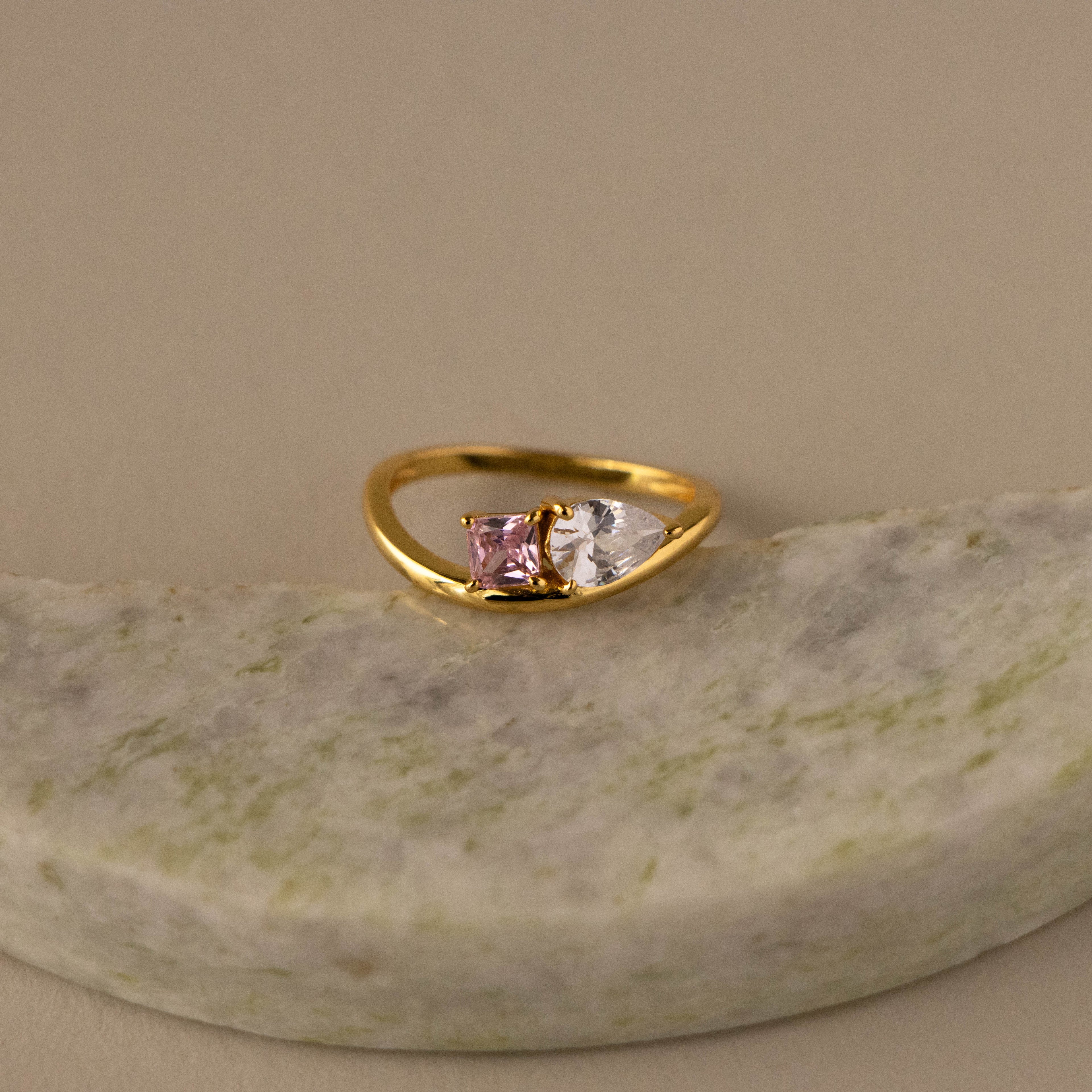 Teardrop Princess Toi et Moi Ring