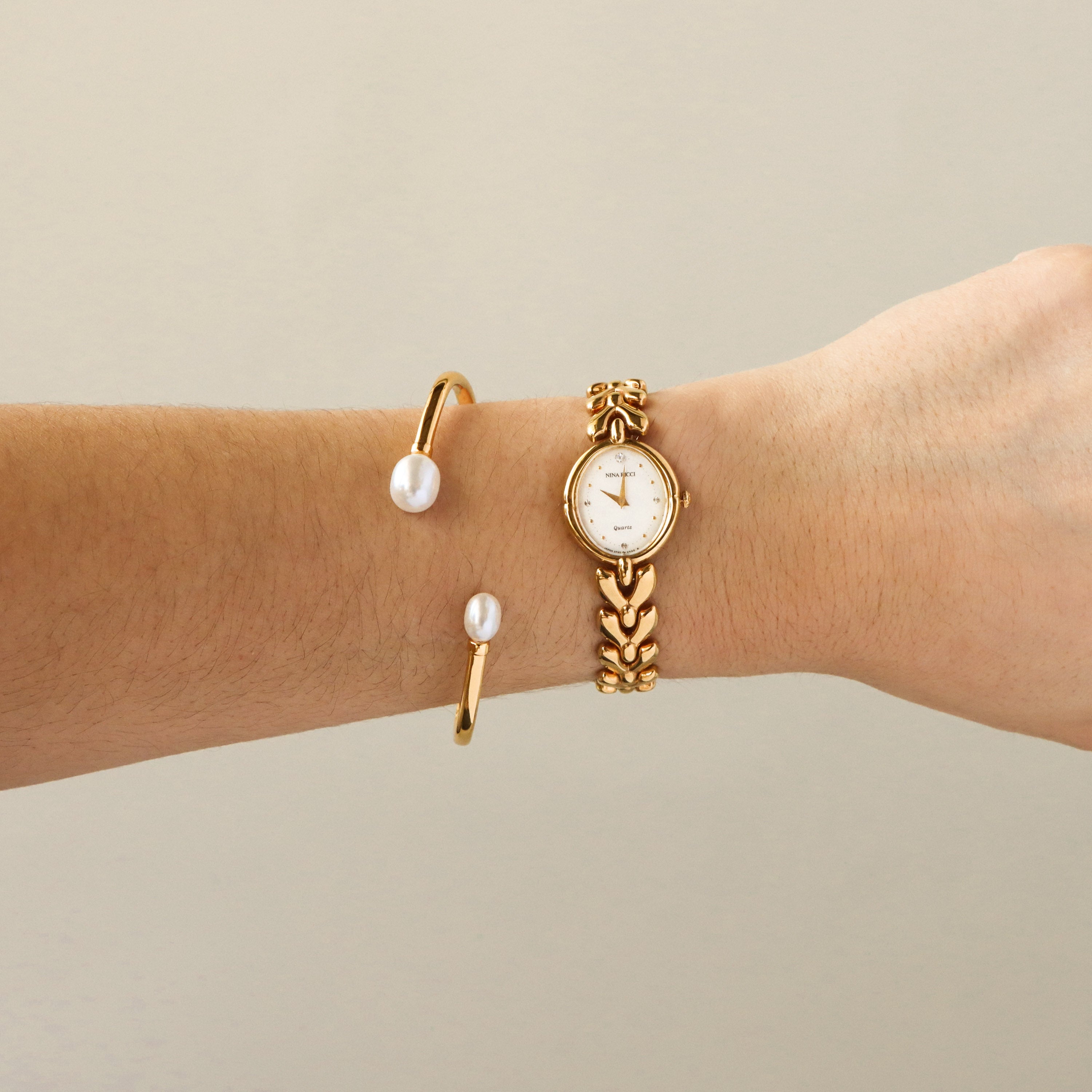 Vintage Nina Ricci Oval Gold Link Watch