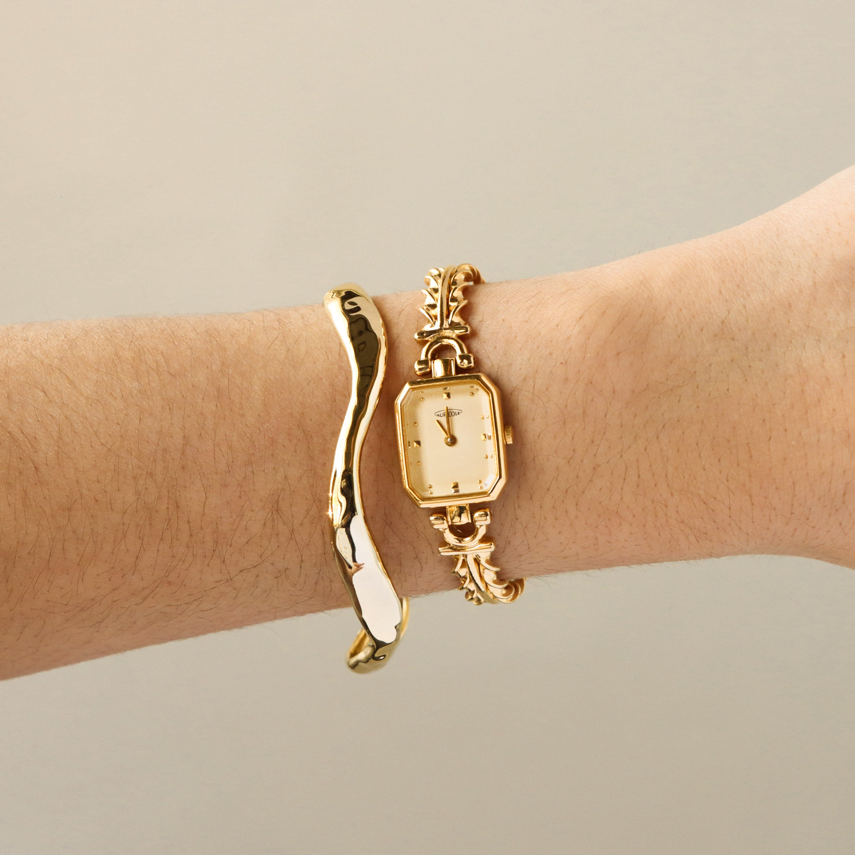 Vintage Aureole Swiss Rectangular Twist Gold Watch