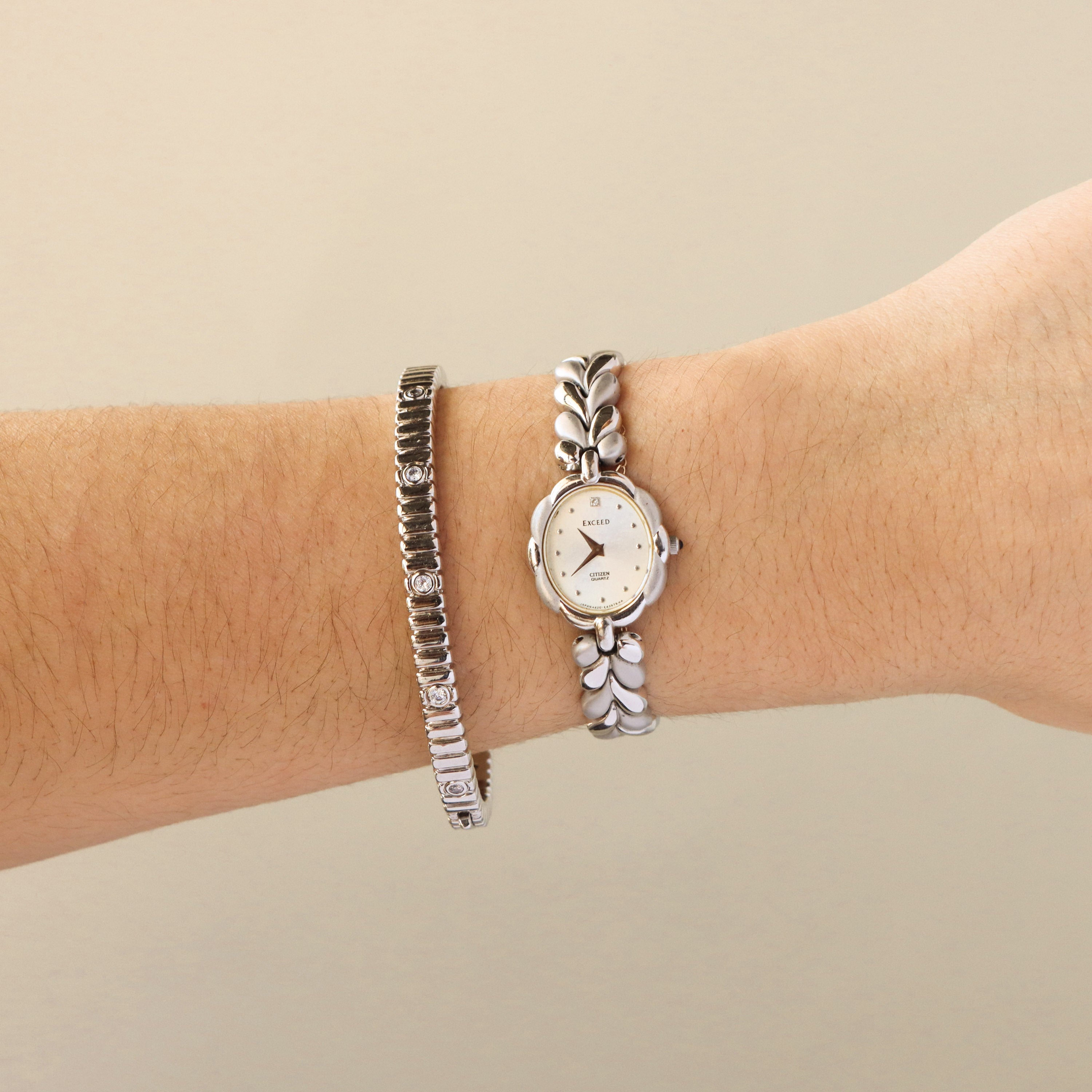 Vintage Citizen Oval Petal Silver Watch