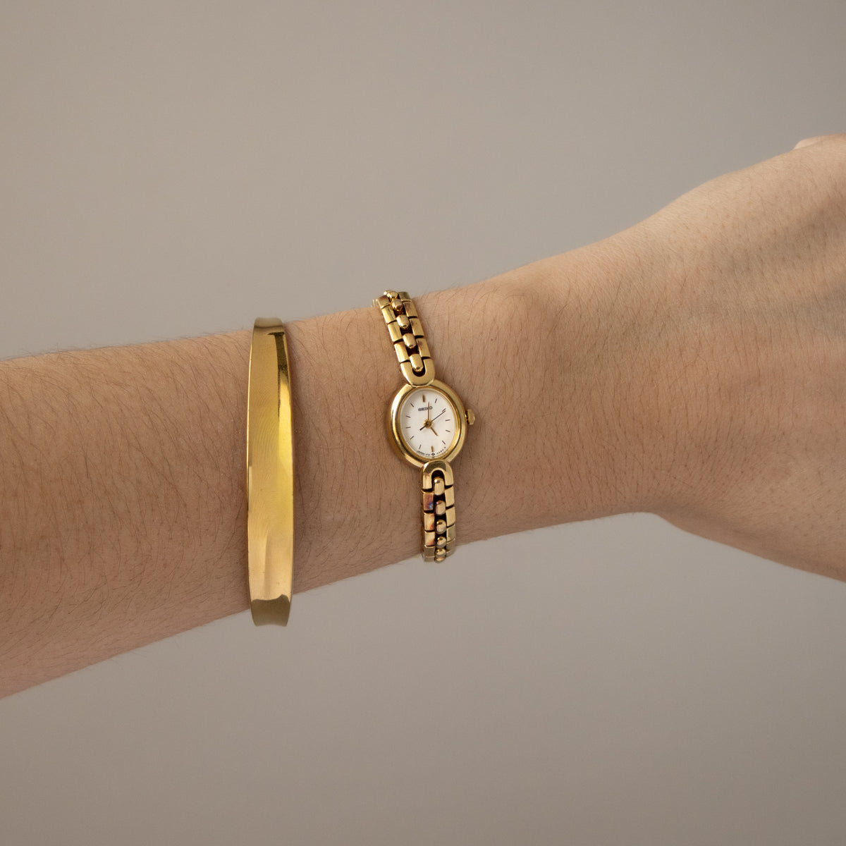 Vintage Seiko Oval Champagne Gold Watch