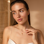 Dainty Knot Pearl Necklace
