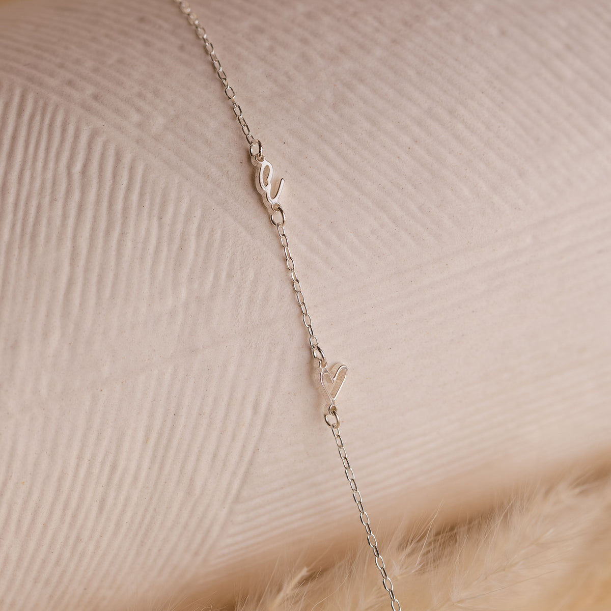 Collar Corazón Inicial Lado