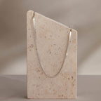 Collar de piedra de nacimiento inicial