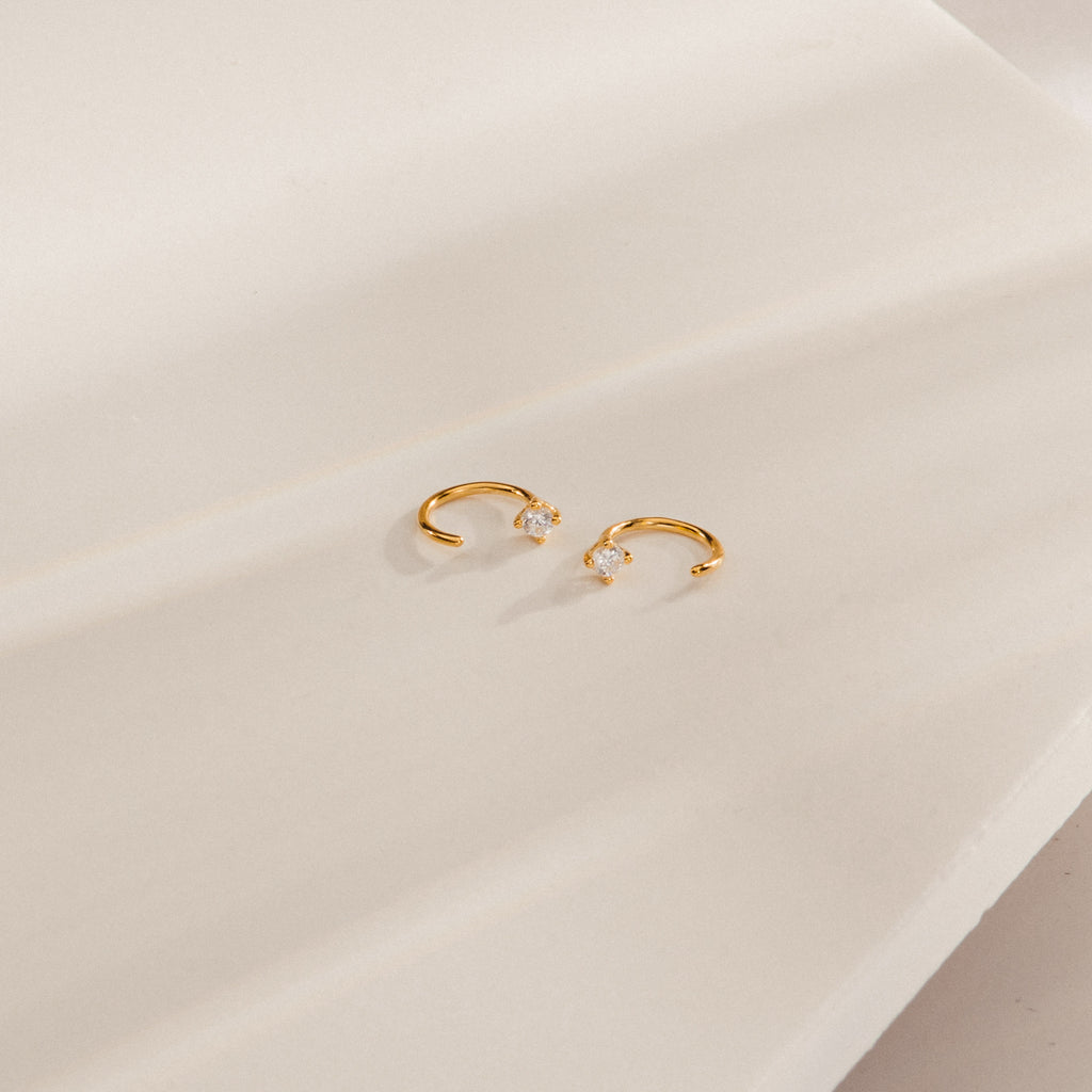 Saylor III Huggies in 18K Gold