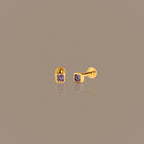 Clous d'oreilles à dos plat avec pierre de naissance et lunette carrée