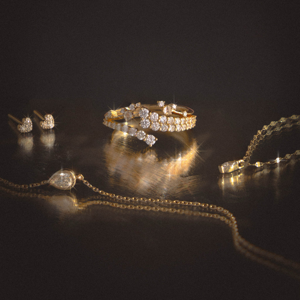 Solid Gold Bezel-Set Lab-Grown Pear Diamond Bracelet