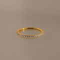 Bague avec pierre de naissance éternité 