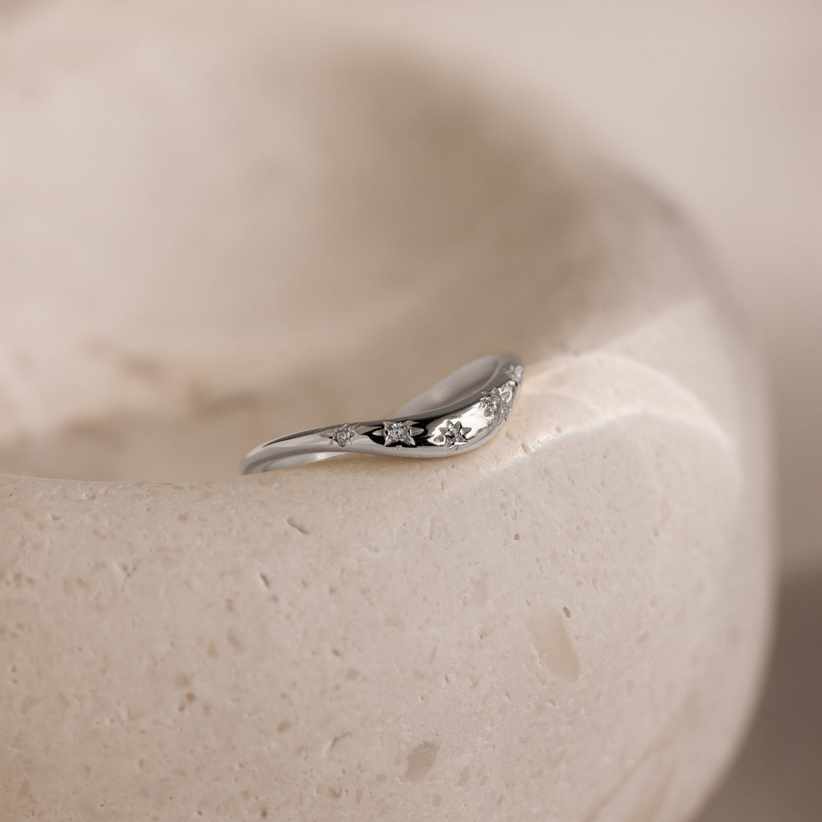 North Star Curve Dome Ring in Silver