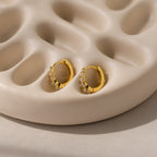 Huggies en dentelle et diamants