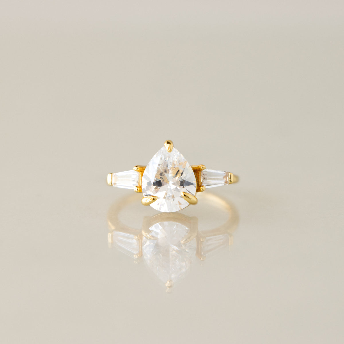Dewdrop Diamond Baguette Ring
