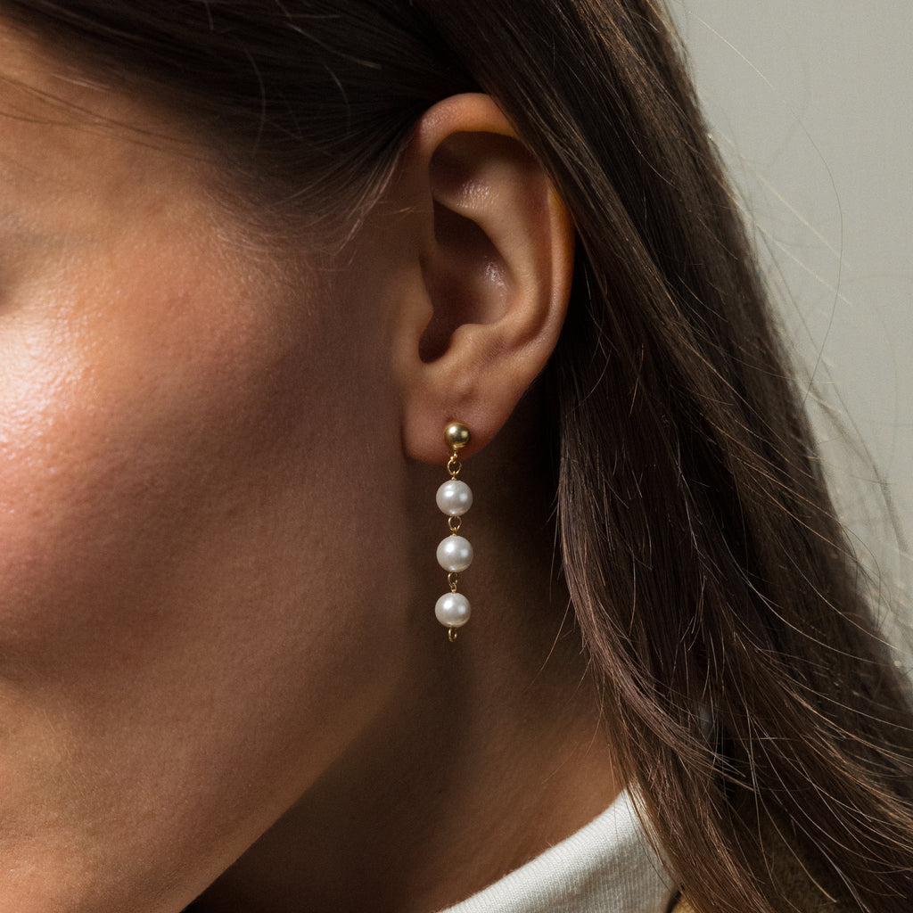 Pearl Cascade Jewelry Set in 18K Gold