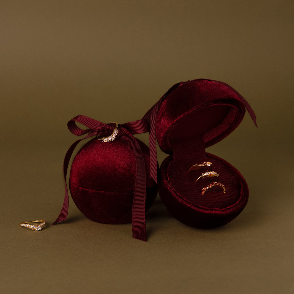 Boîte à bagues en daim rose