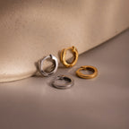 Editor Huggie Earrings Set