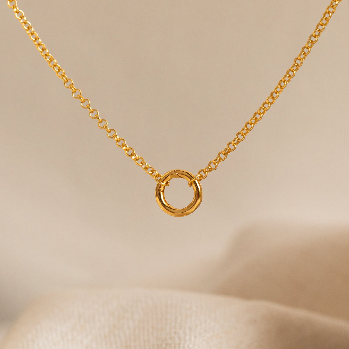 Rolo Circle Charm Necklace • NR146