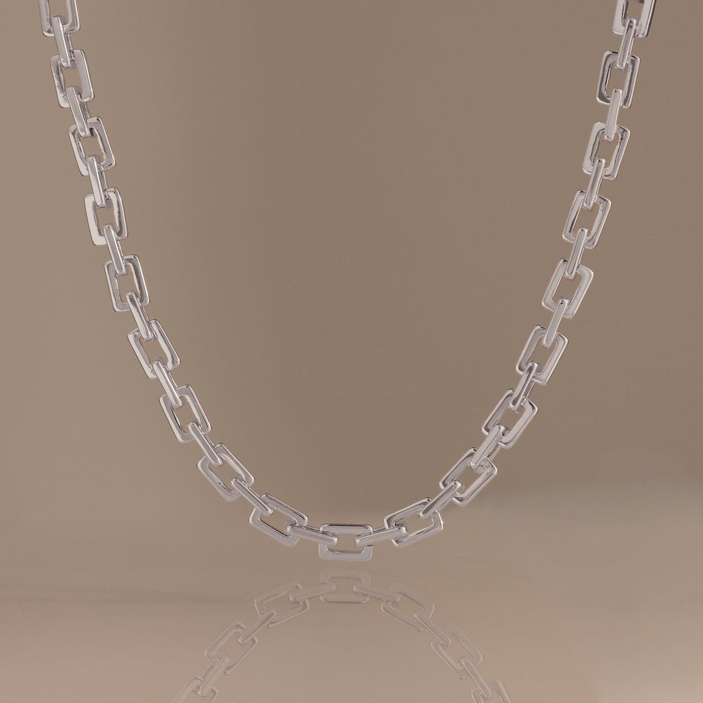 Eternal Link Necklace in Silver
