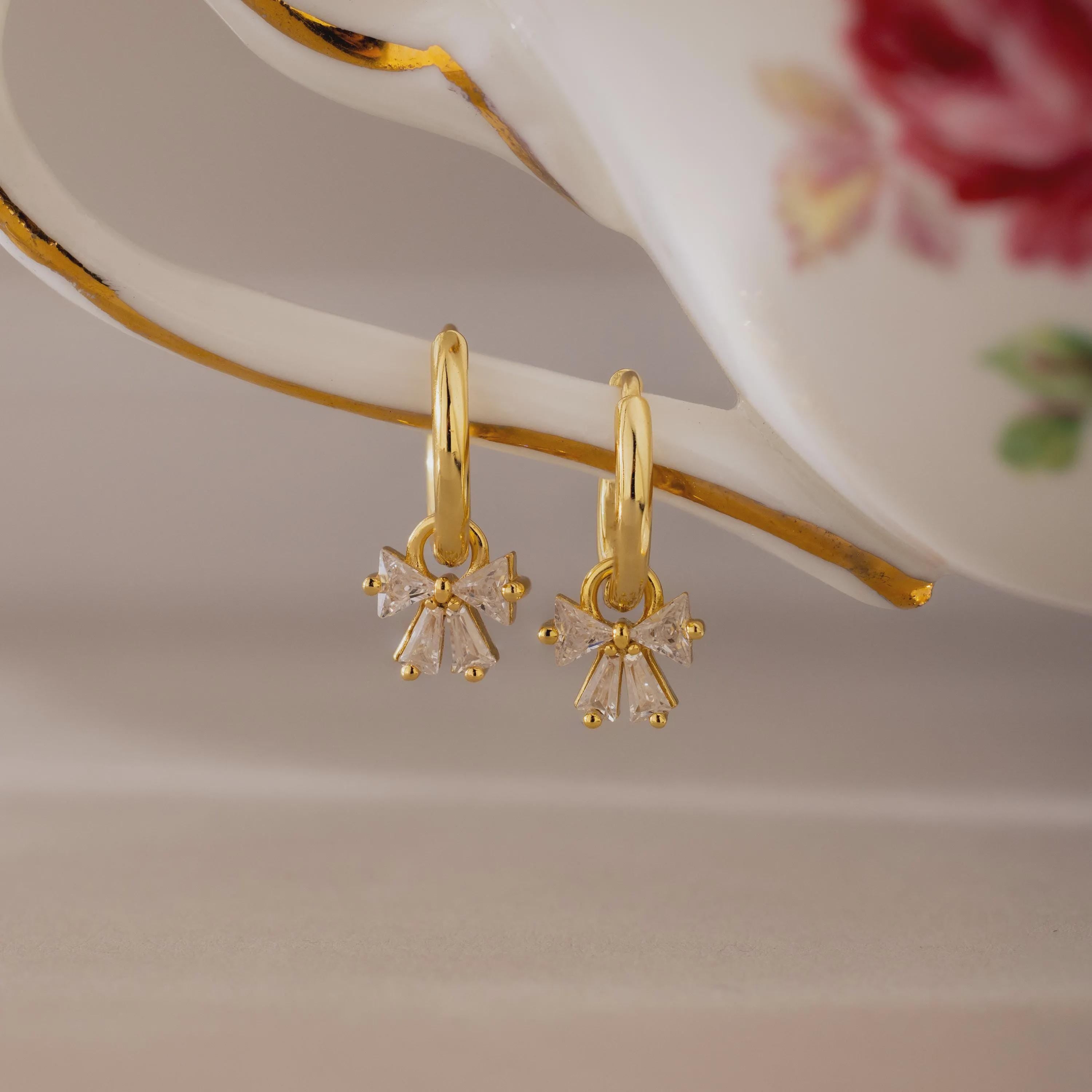Diamond Bow Necklace & Earrings Set in 18K Gold