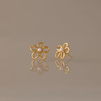 Lila Flower Pearl Studs